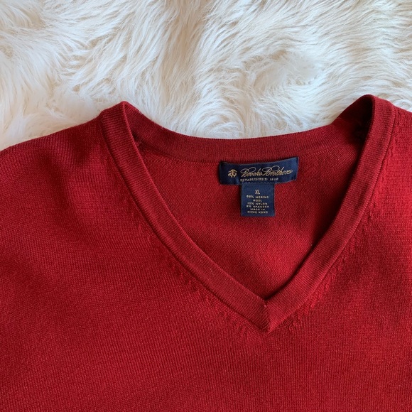 Brooks Brothers Maroon V-Neck Sweater MD1158 - Picture 3 of 3